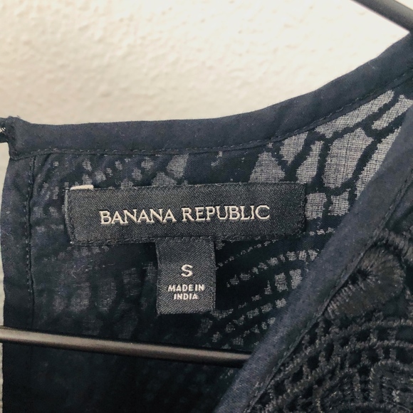 Banana Republic Black Crochet Blouse S - Picture 3 of 4